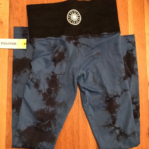 soulcycle Pants - Brand new soul cycle CJ legging size small